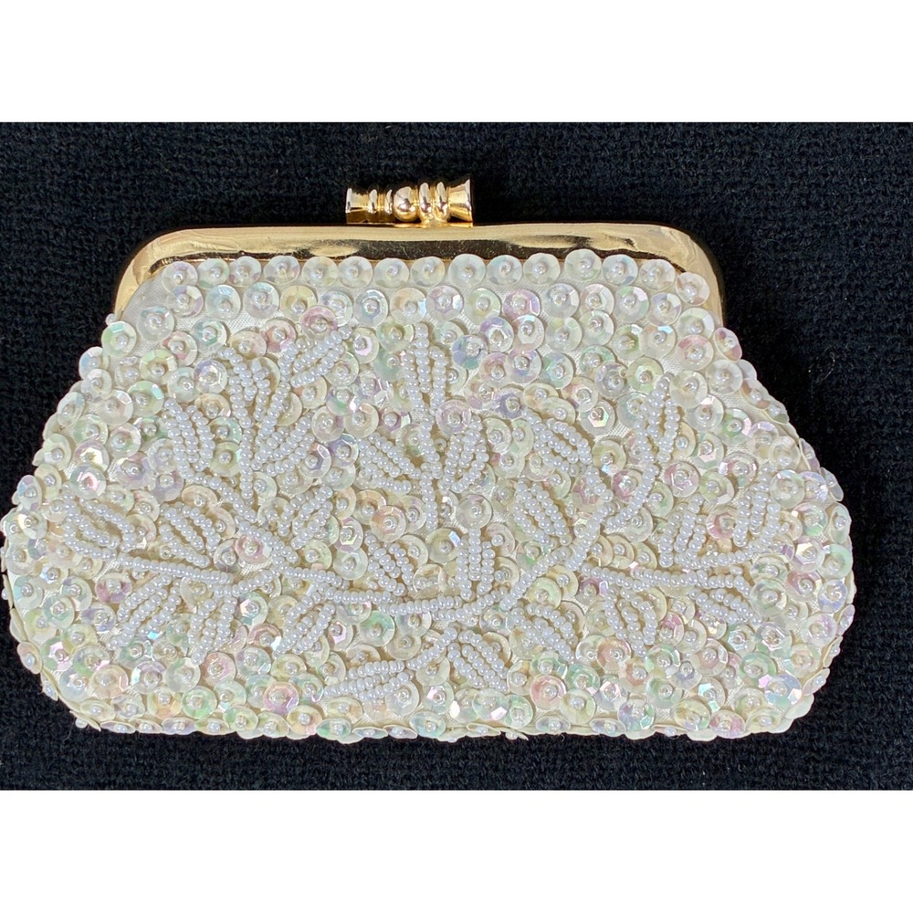 Vintage Iridescent Beaded Sequin Coin Purse White Kiss Lock Hand Made Hong Kong